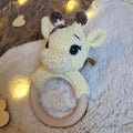 Babyrassel | gehäkelte Rassel | Giraffe „Gesa"