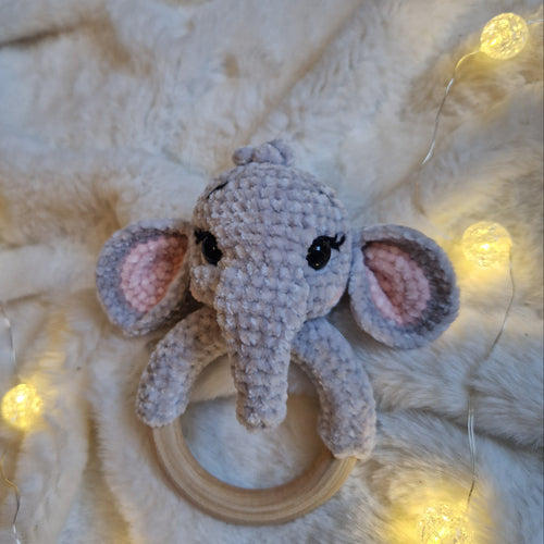 Babyrassel | gehäkelte Rassel | Elefant „Nino"