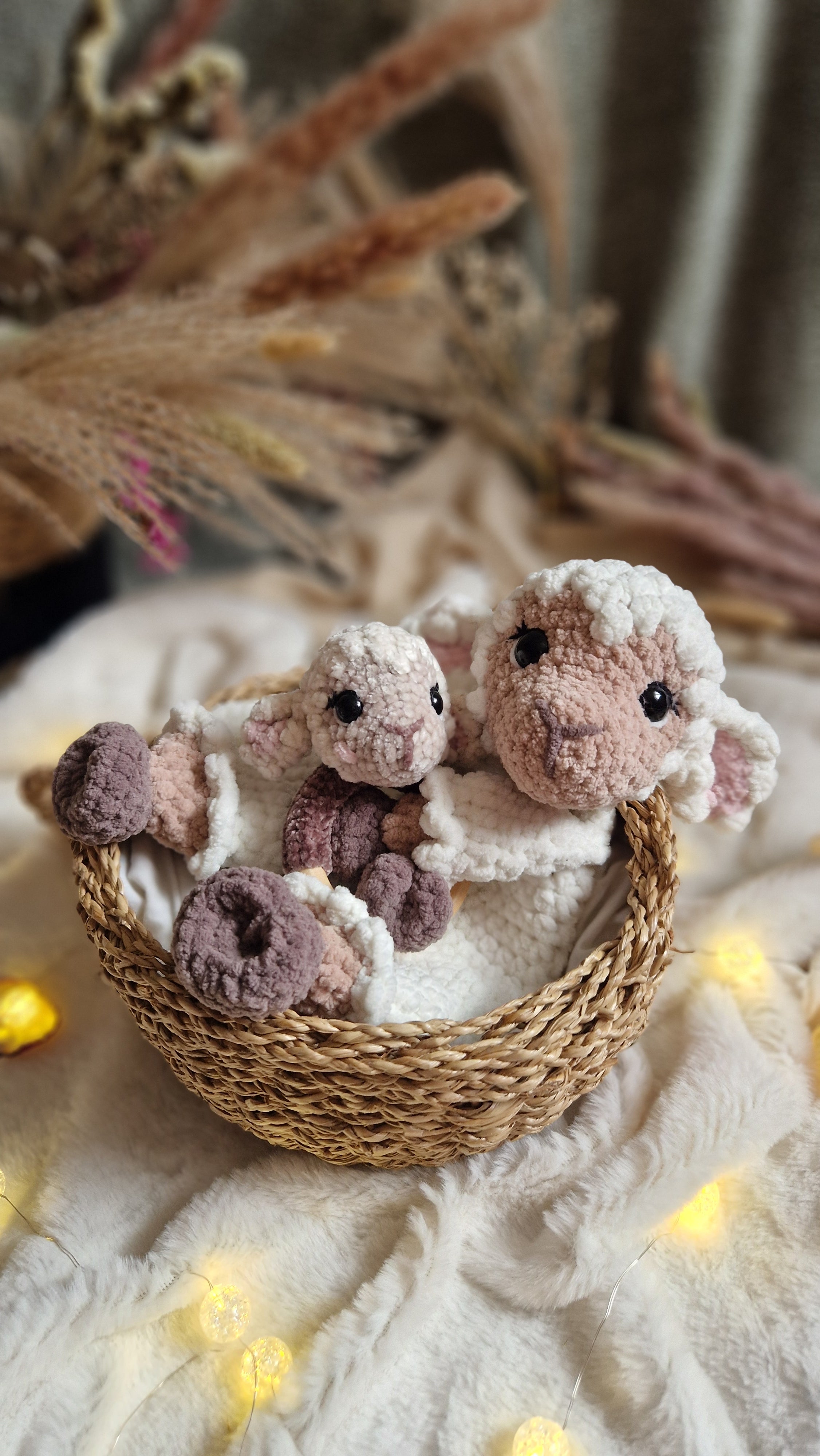 Häkelanleitung Schaf Flocke Schmusetier & Rassel | Crochet pattern sheep Flocke Schmusetier & Rassel